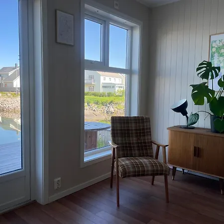 Apartment Modern Fishermans Ballstad